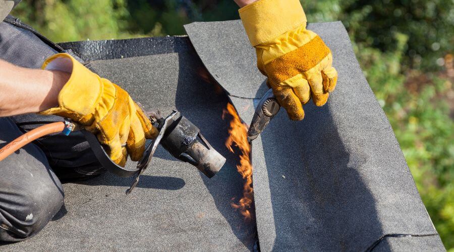 Professional residential roofers in Le Roy, KS